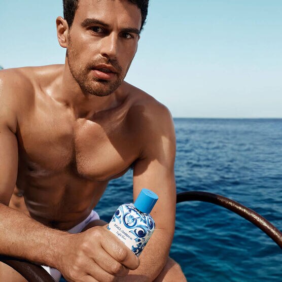 Perfume Dolce & Gabbana Light Blue Capri In Love Masulino Eau de Parfum